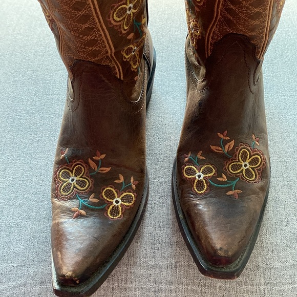 Brown Floral Ariat Cowboy Boots Size 9.5 - Picture 3 of 8